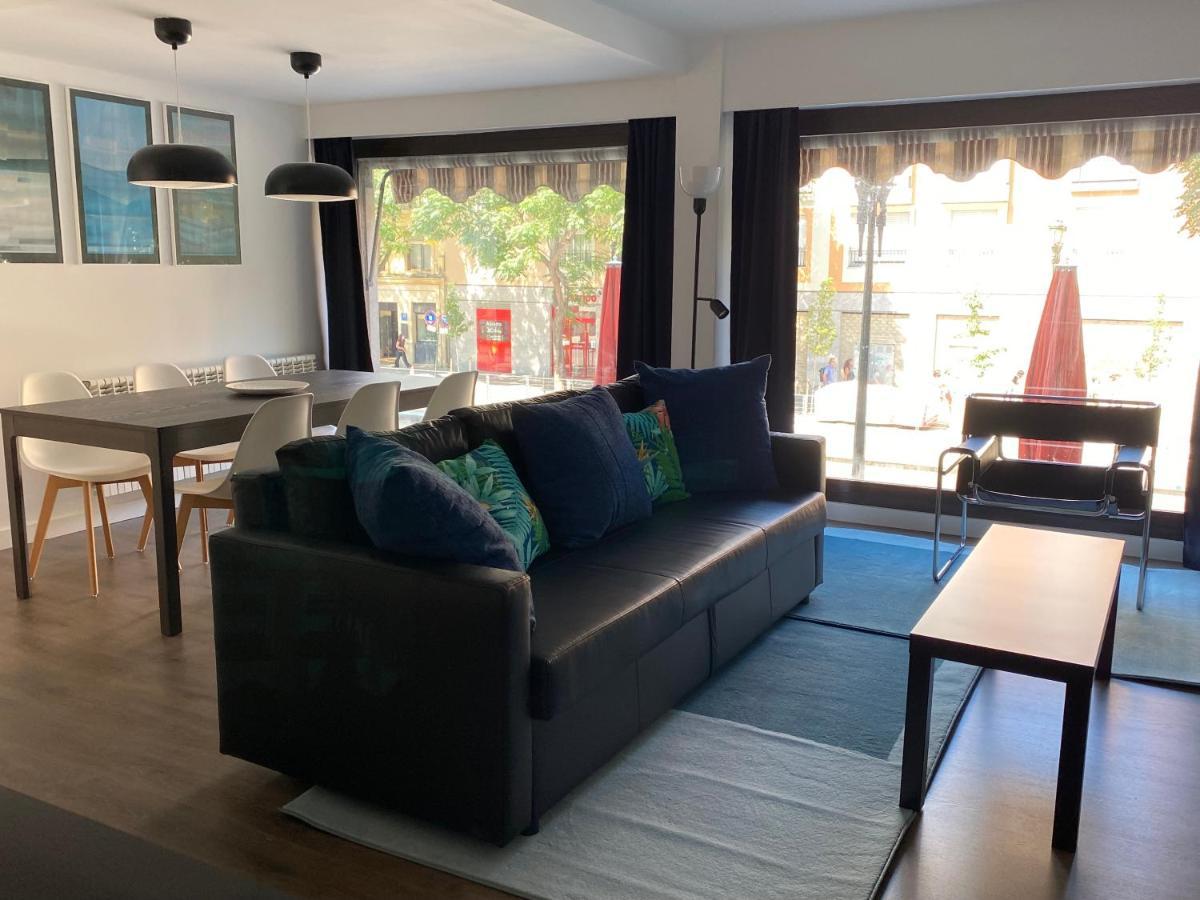 Lc Apartamentos Cesar Augusto Zaragoza Exteriör bild