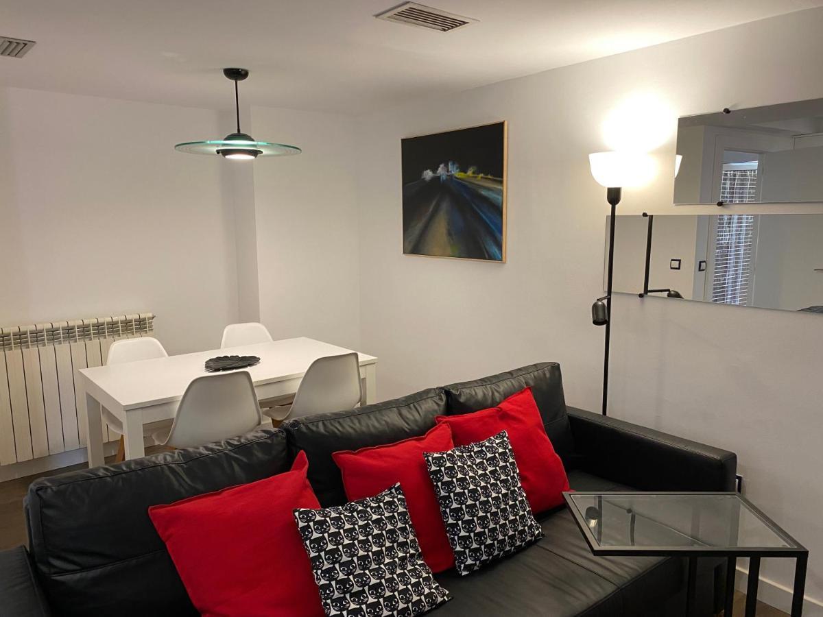 Lc Apartamentos Cesar Augusto Zaragoza Exteriör bild