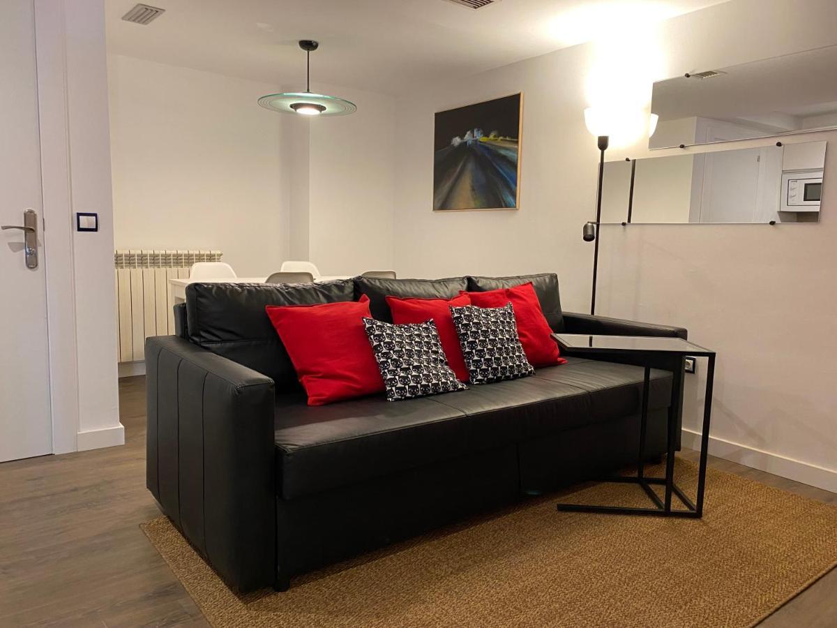 Lc Apartamentos Cesar Augusto Zaragoza Exteriör bild