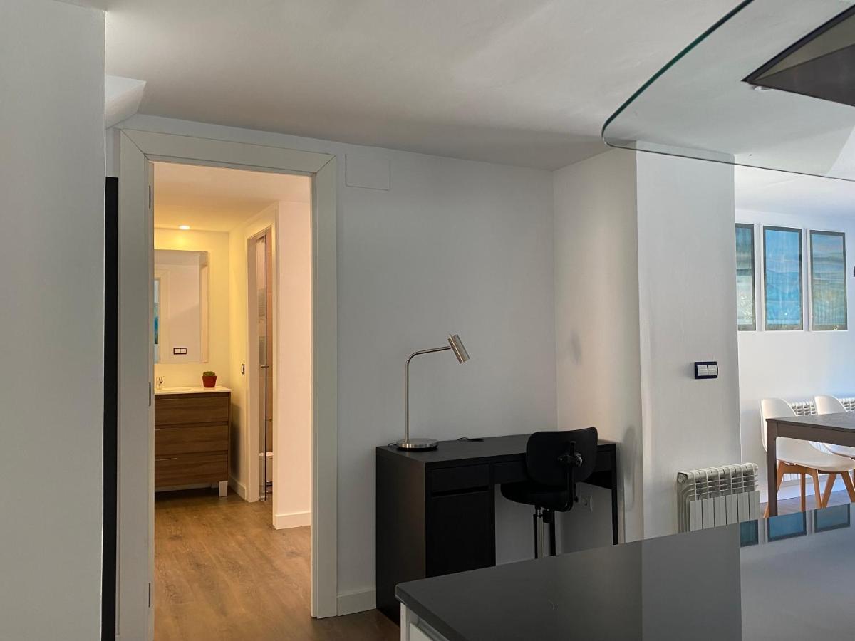 Lc Apartamentos Cesar Augusto Zaragoza Exteriör bild