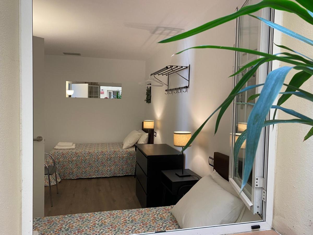 Lc Apartamentos Cesar Augusto Zaragoza Exteriör bild