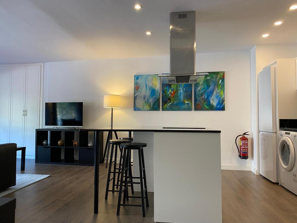 Lc Apartamentos Cesar Augusto Zaragoza Exteriör bild