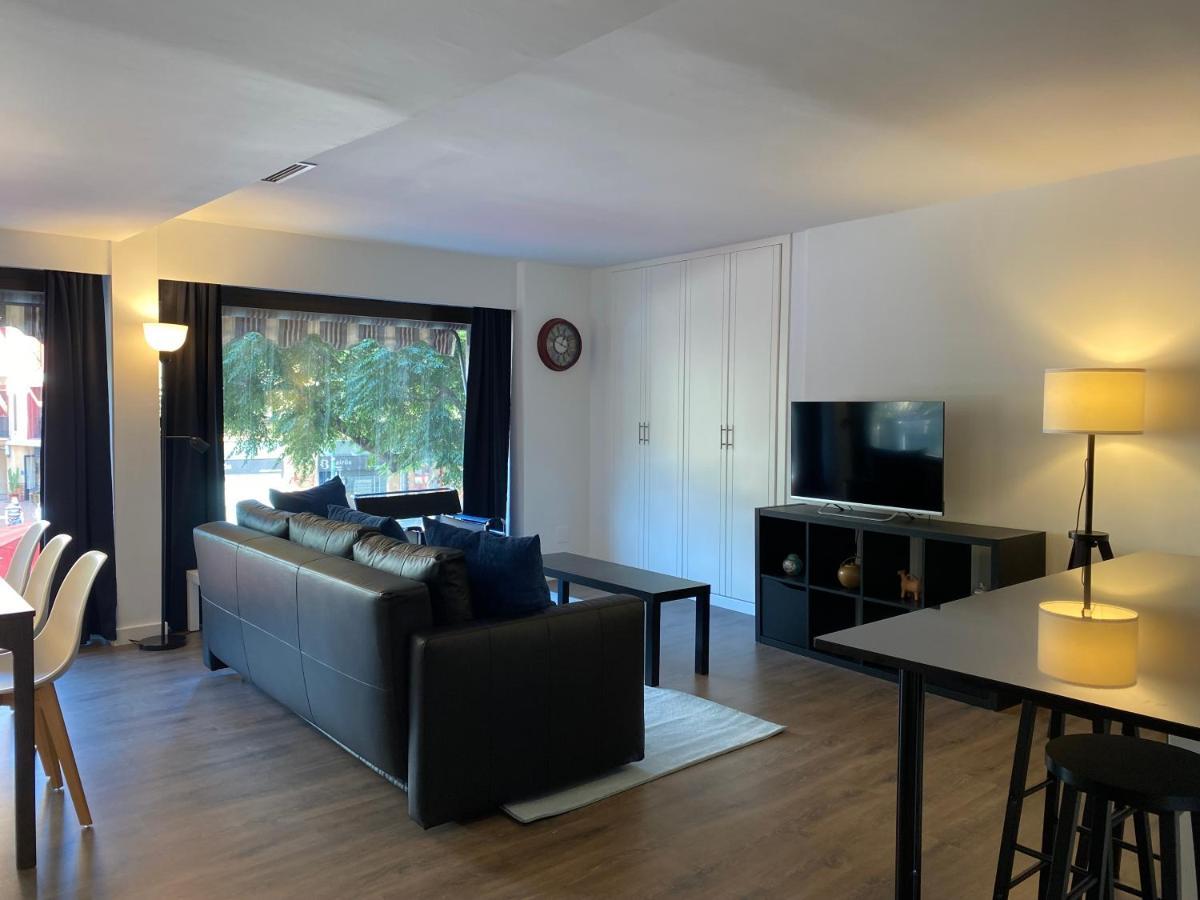 Lc Apartamentos Cesar Augusto Zaragoza Exteriör bild