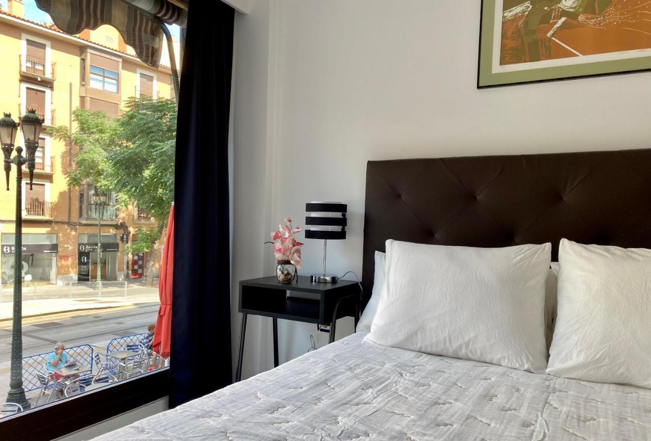 Lc Apartamentos Cesar Augusto Zaragoza Exteriör bild