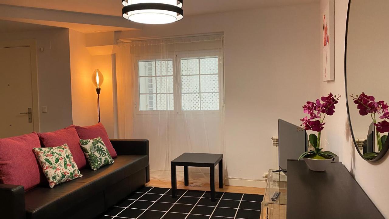 Lc Apartamentos Cesar Augusto Zaragoza Exteriör bild