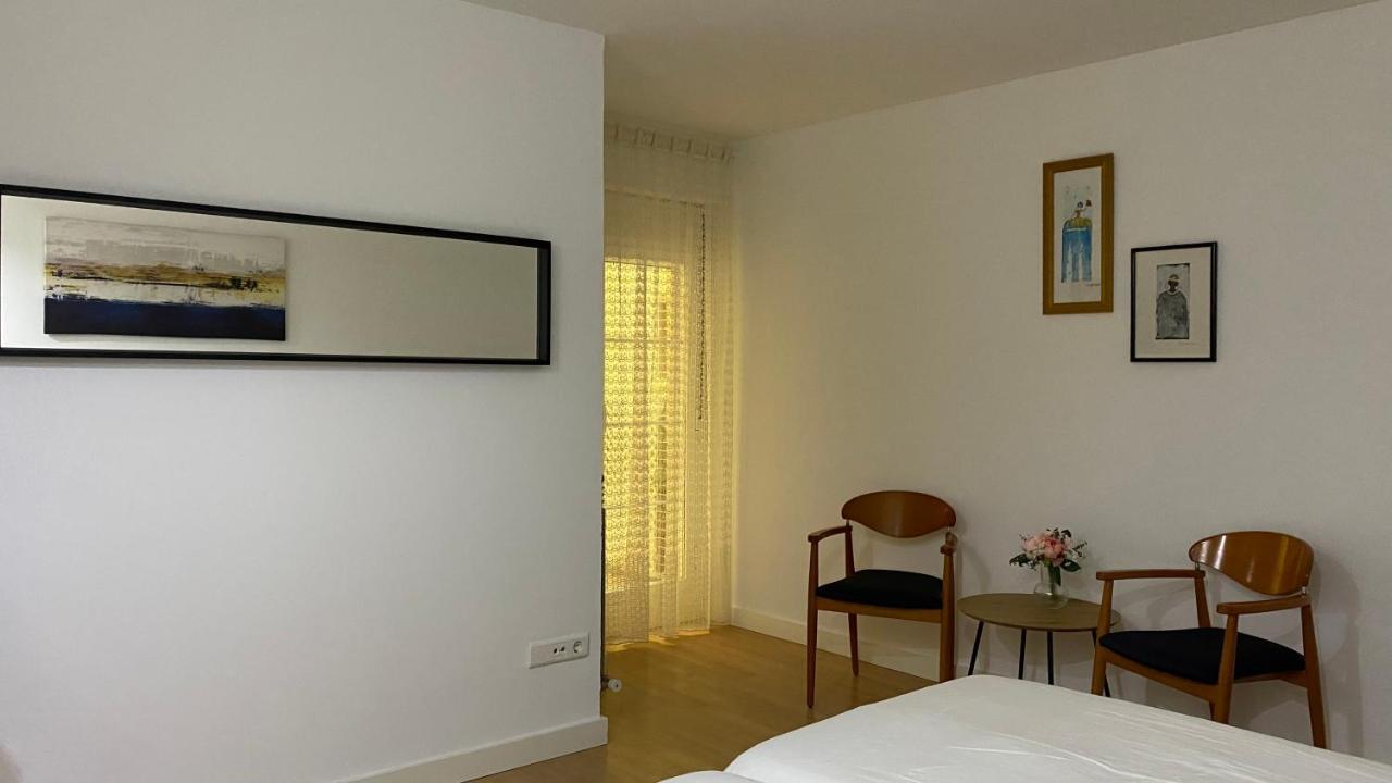 Lc Apartamentos Cesar Augusto Zaragoza Exteriör bild