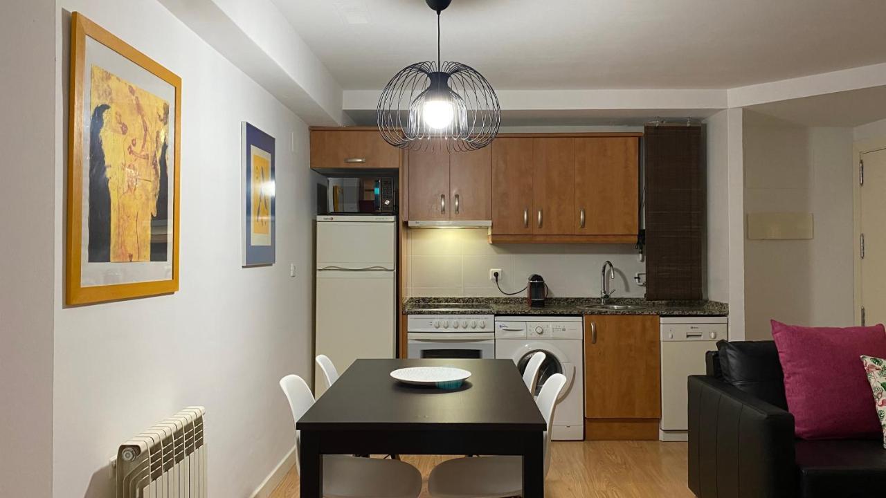 Lc Apartamentos Cesar Augusto Zaragoza Exteriör bild